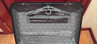 Maleta de viaje negra