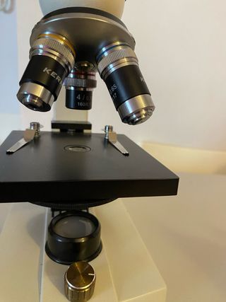 Microscopio casi nuevo