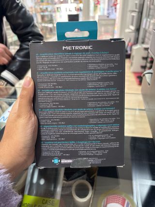 Amplificador TV Metronic F plugs x4 28 dB