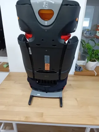 Silla coche Isofix Chicco negra