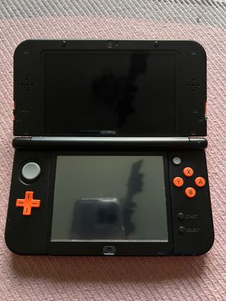 Nintendo New 3DS XL arancione