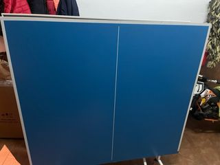 Mesa de ping pong azul