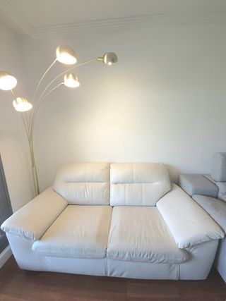 Sofá de piel blanco Ikea