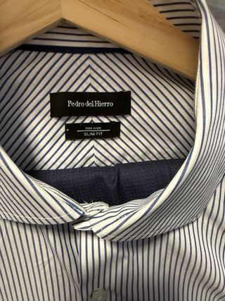 Traje Pedro del Hierro azul