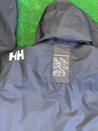 Abrigo Helly Hansen Negro