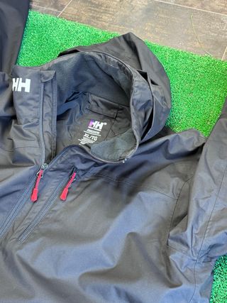 Abrigo Helly Hansen Negro