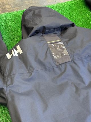 Abrigo Helly Hansen Negro