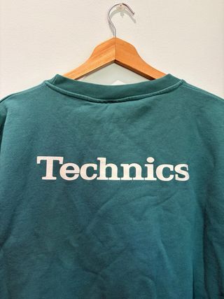 Sudadera Zara Technics Keep Playing Music