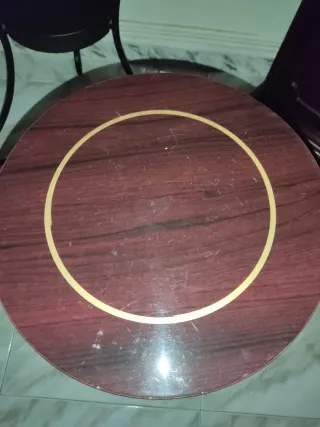 Mesa auxiliar trípode vintage caoba