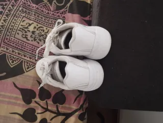 Zapatillas Joma Blancas con Flores