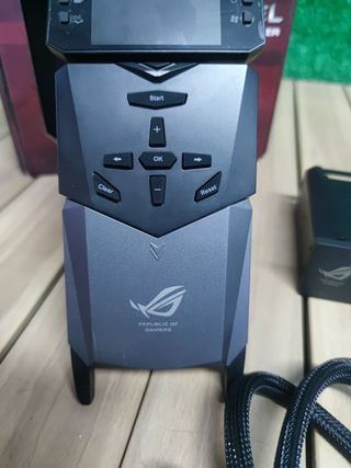 Pannello frontale di monitoraggio Asus OC Nero