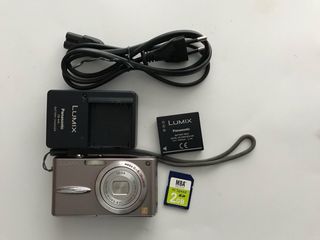 Cámara Panasonic Lumix DCM-FX30 Plata