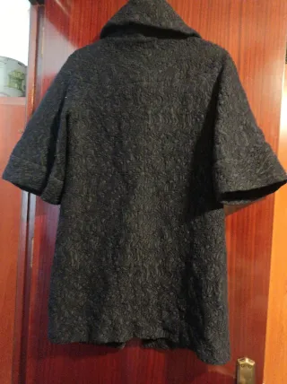 Abrigo azul manga corta