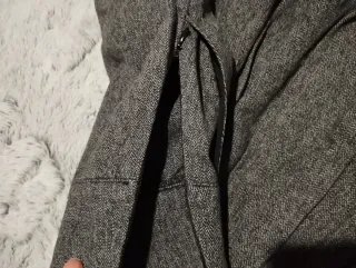 Falda de invierno gris