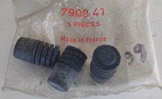 Batentes capot Peugeot 7908.41 790841