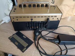 Amplificador Yamaha THR10 10W