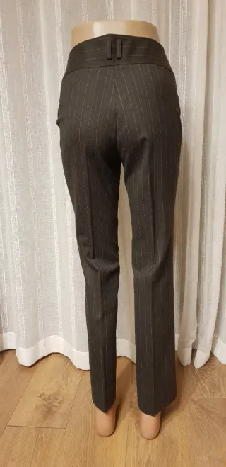 Pantalón gris Roberto Verino rayas