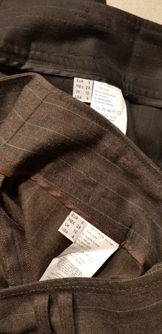 Pantalón gris Roberto Verino rayas