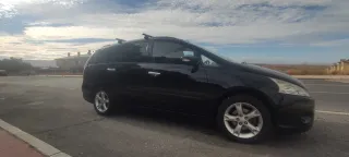 Mitsubishi Grandis 2009