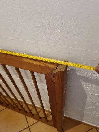 Barandilla seguridad bebés. Madera