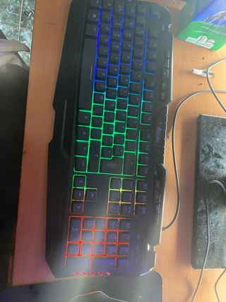 Teclado Gaming Krom RGB