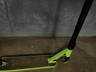 Patinete freestyle verde y negro