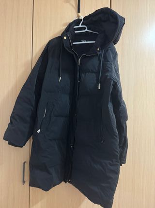 Abrigo negro Zara invierno