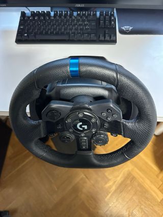 Volante Logitech G923 Trueforce PS4/PS5