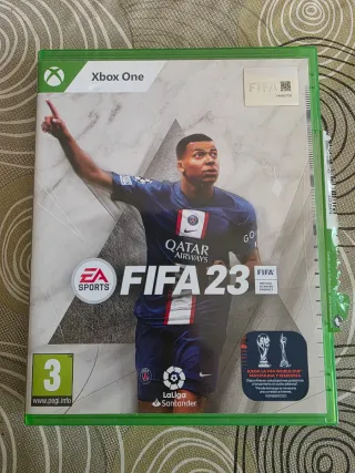 Xbox One con 2 mandos y 4 juegos