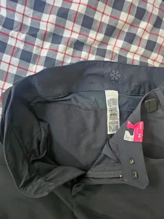 Pantalones de montaña impermeables