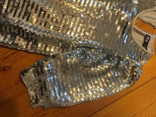 Vestito con paillettes argentate Zara