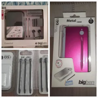 NUEVO. 2 Packs fundas DSi con accesorios