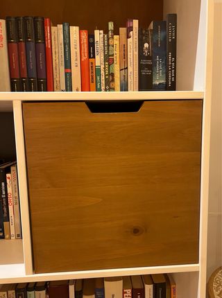 Mueble auxiliar estantería.