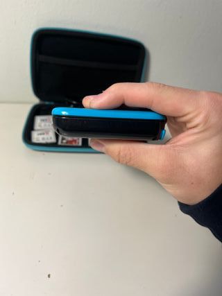 New Nintendo 2DS XL Negra y Azul