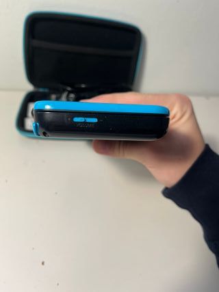New Nintendo 2DS XL Negra y Azul