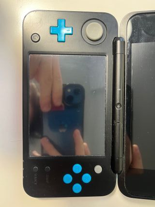 New Nintendo 2DS XL Negra y Azul