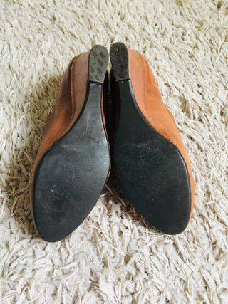 Zapatos cuña piel camel 40