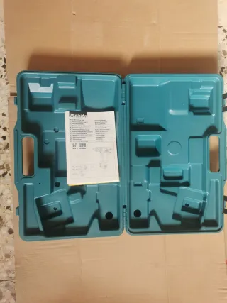 Caja para taladro Makita