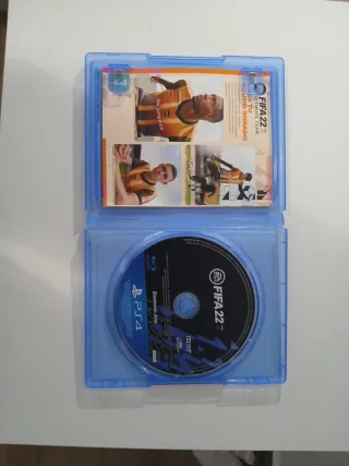 Juegos: FIFA 22, GRID, Call of duty, FC24, FC23