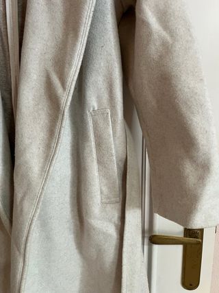 Abrigo Zara Beige Talla Única