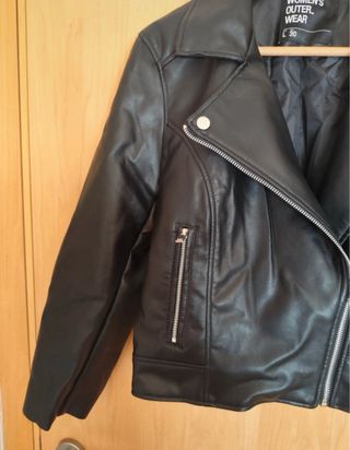 Chaqueta polipiel negra Talla L