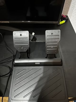 Volante HORI RWA para PC y PS4