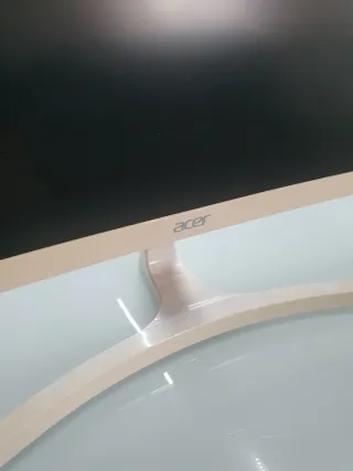 Monitor Curvo Acer 24 Pollici Bianco