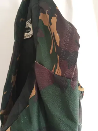 Mochila Eastpak camuflaje