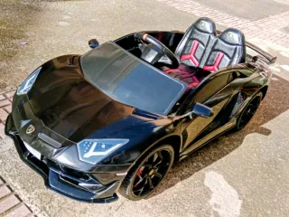 Coche eléctrico juguete Lamborghini Aventador SVJ