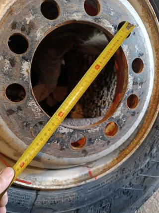 Rueda Camión 9.5R17.5