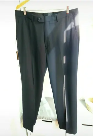 Pantalones de vestir de corte clásico