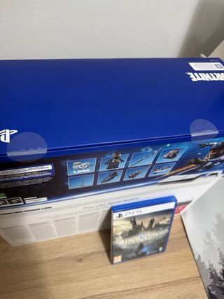 Pacchetto PS5 Slim Fortnite sigillato + Hogwarts Legacy