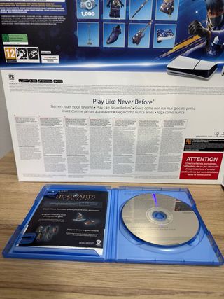 Pacchetto PS5 Slim Fortnite sigillato + Hogwarts Legacy