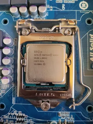 Placa Base Gigabyte GA-H61M-DS2V LGA1155